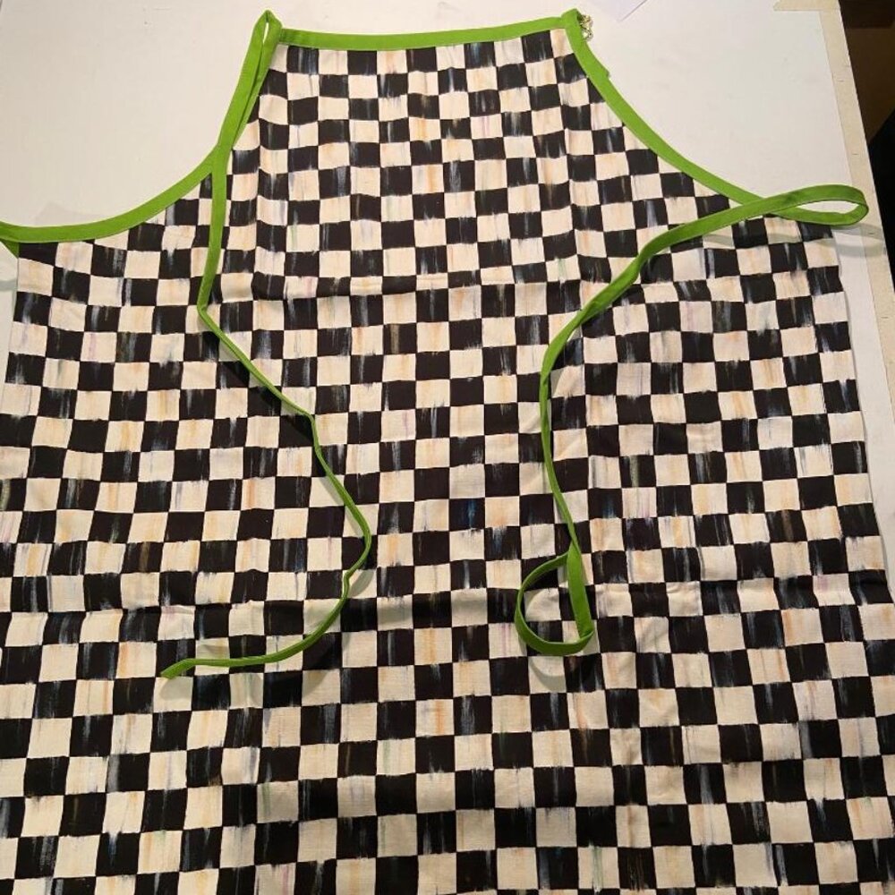 MacKenzie-Childs Courtly Check Apron and Flower to Market to go Tote - Picture 5 of 9